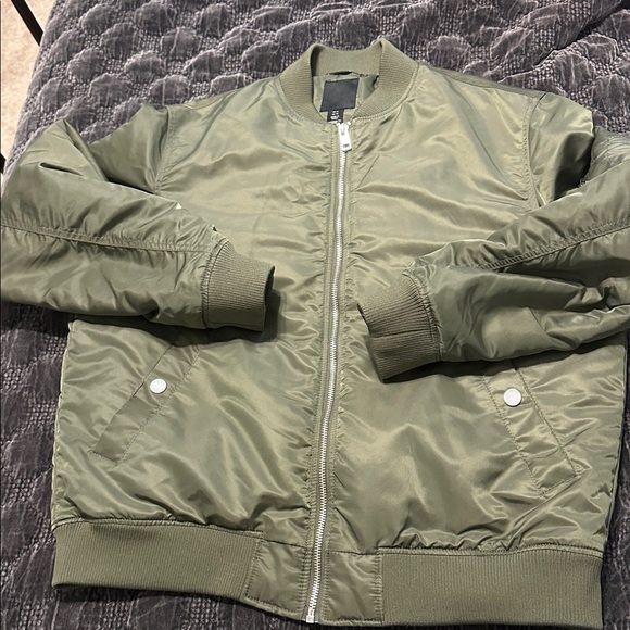 H&M Bomber jacket - Picture 7 of 11